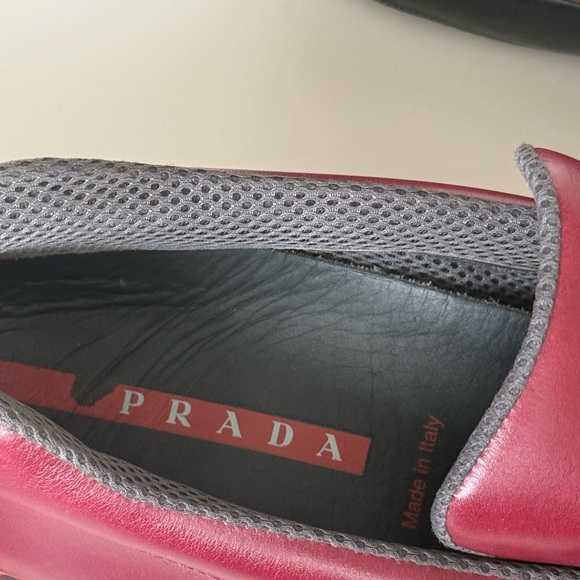 Prada Men’s Red Leather Loafers - Size 10 - Bold Designer Style - Picture 7 of 7